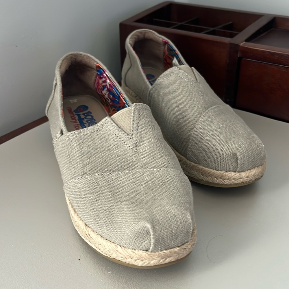 Bibs wedges